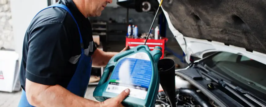 Kur të ndërroj vajin e makinës